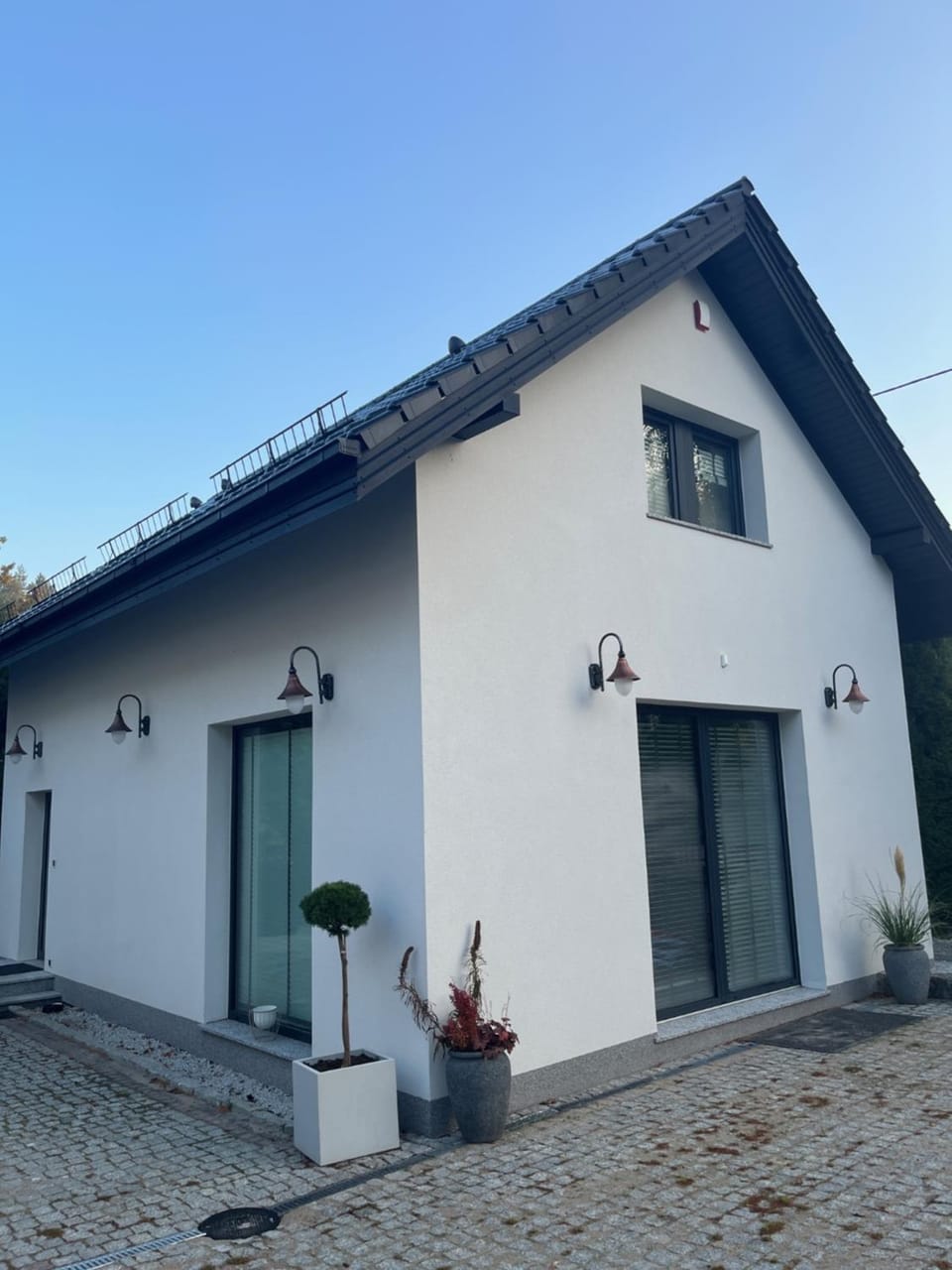 Property building, Day