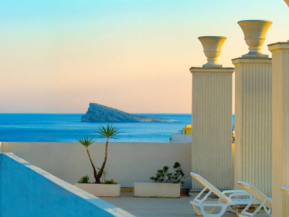 Day, Natural landscape, View (from property/room), Sea view, sunbed