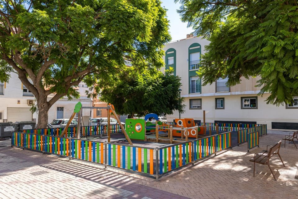 Off site, Neighbourhood, Children play ground