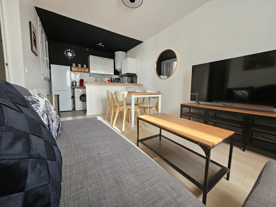 Appartements Pavillons-sous-bois Apartment in Île-de-France
