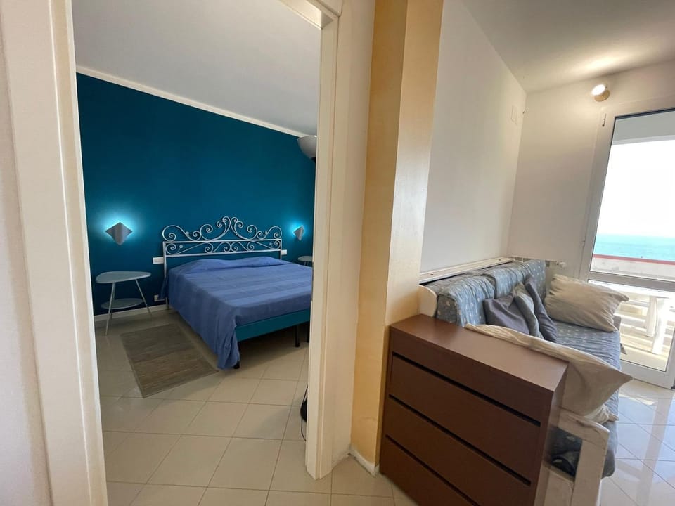 Living room, Bedroom