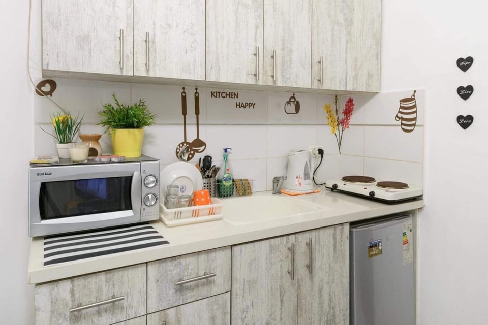 דירת סטודיו ליד הים ברחוב בוגרשוב המבוקש Apartment in Tel Aviv-Yafo