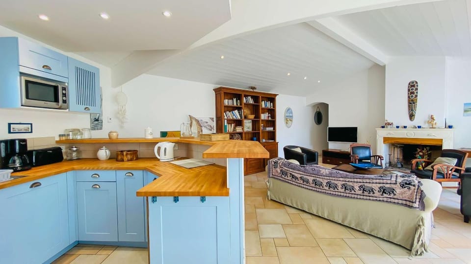 Communal lounge/ TV room, TV and multimedia, Kitchen or kitchenette, Seating area, minibar