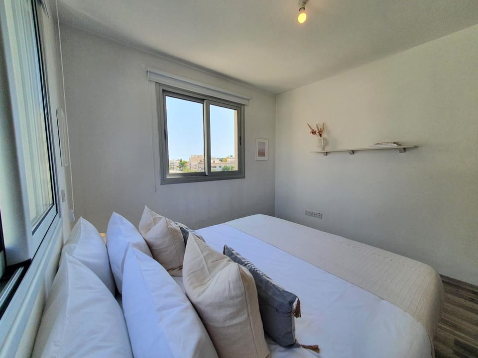 Bed, View (from property/room), Bedroom