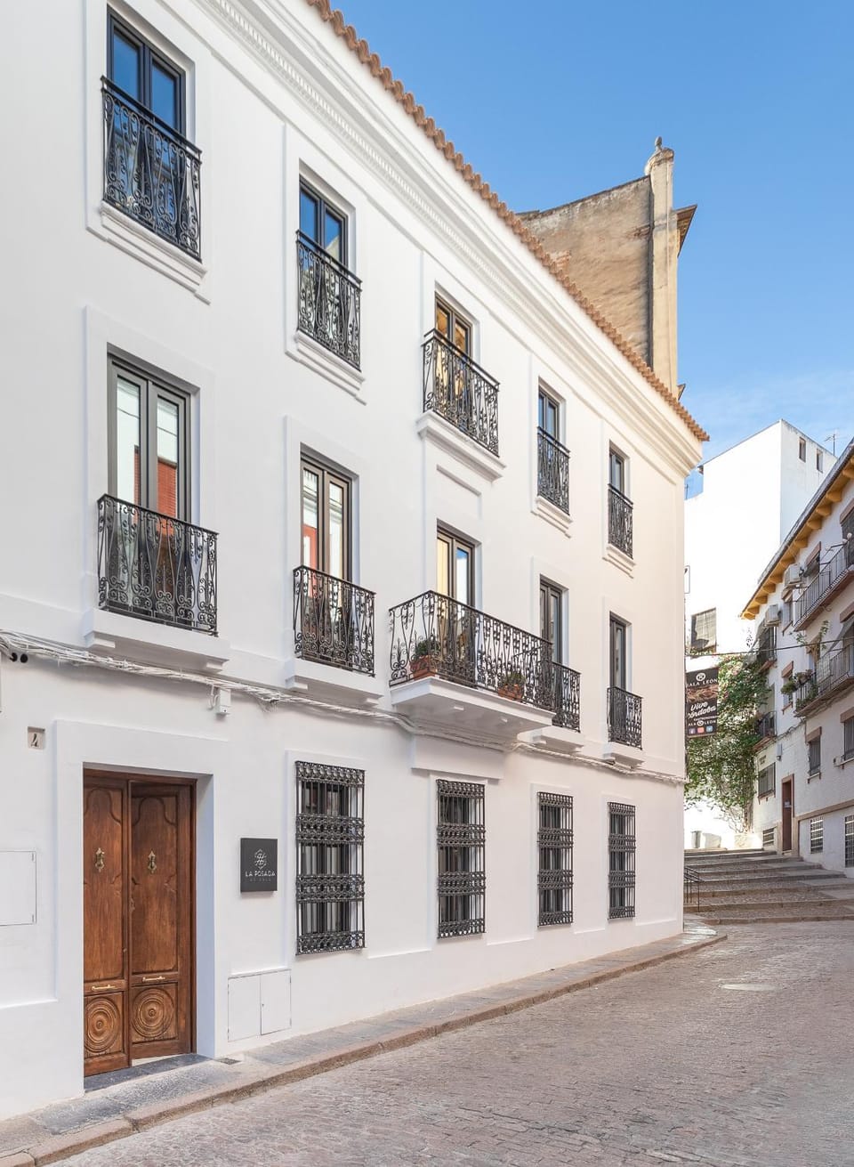 Property building, Quiet street view