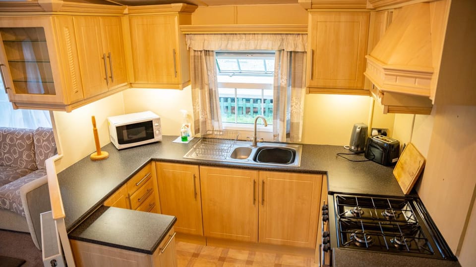 The Elms Static Caravan Apartment in Wellington