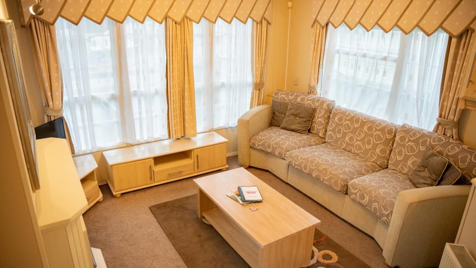The Elms Static Caravan Apartment in Wellington