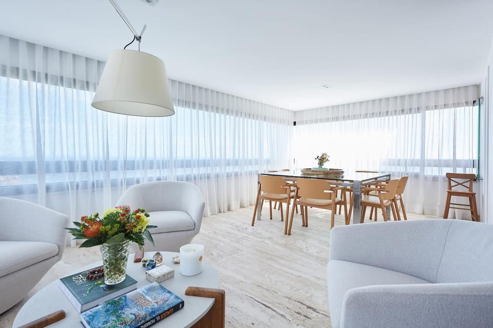 Luxury Ocean View Apartment Apartment in Cascais