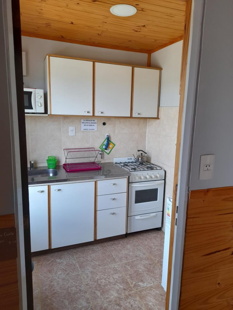 Kitchen or kitchenette, oven, stove