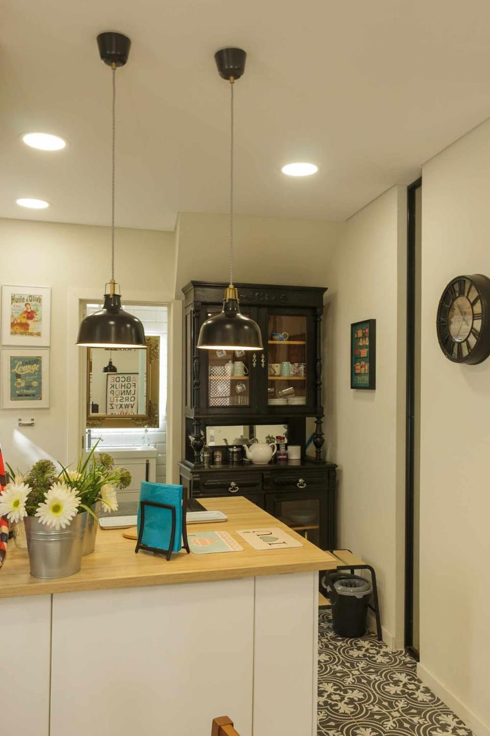 Kitchen or kitchenette