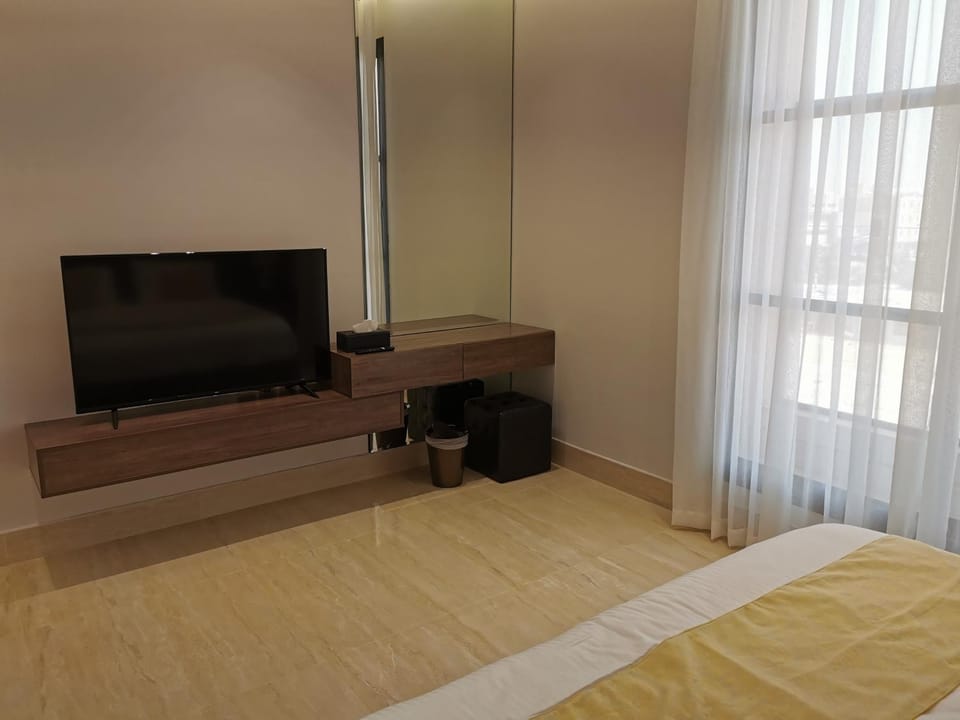 TV and multimedia, Photo of the whole room, Evening entertainment, Bedroom