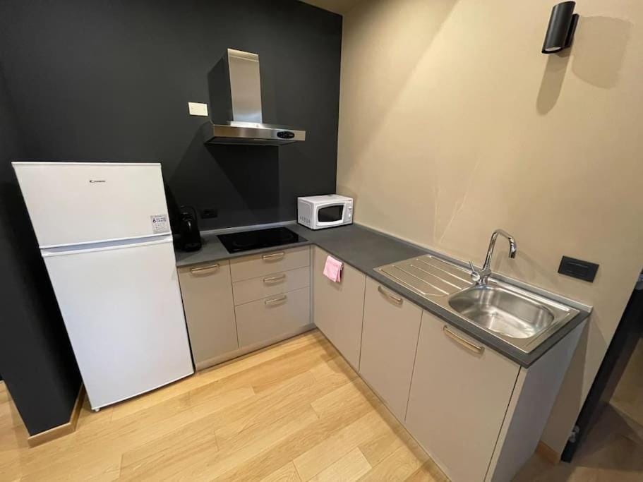 Milano Central Station Moka Apartment in Milan