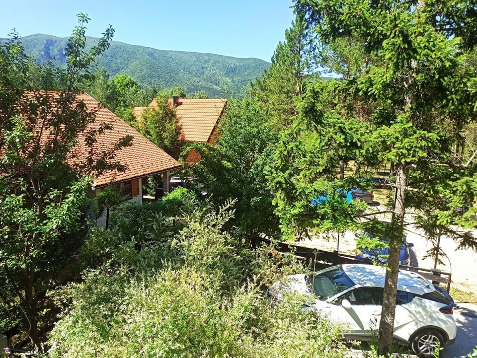 Plitvice Lakes Holiday Lodge Apartment in Plitvice Lakes Park