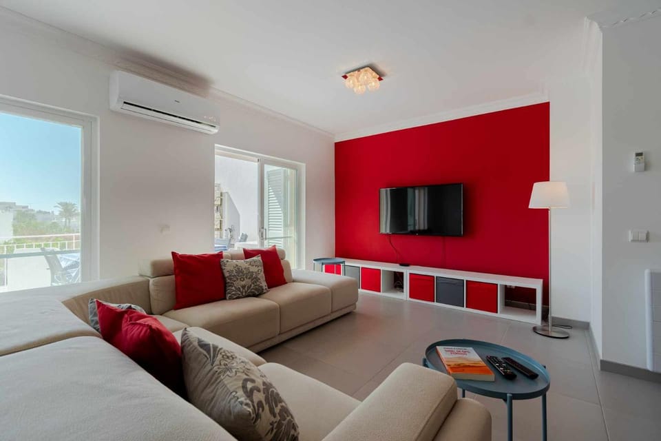 TV and multimedia, Living room, air conditioner