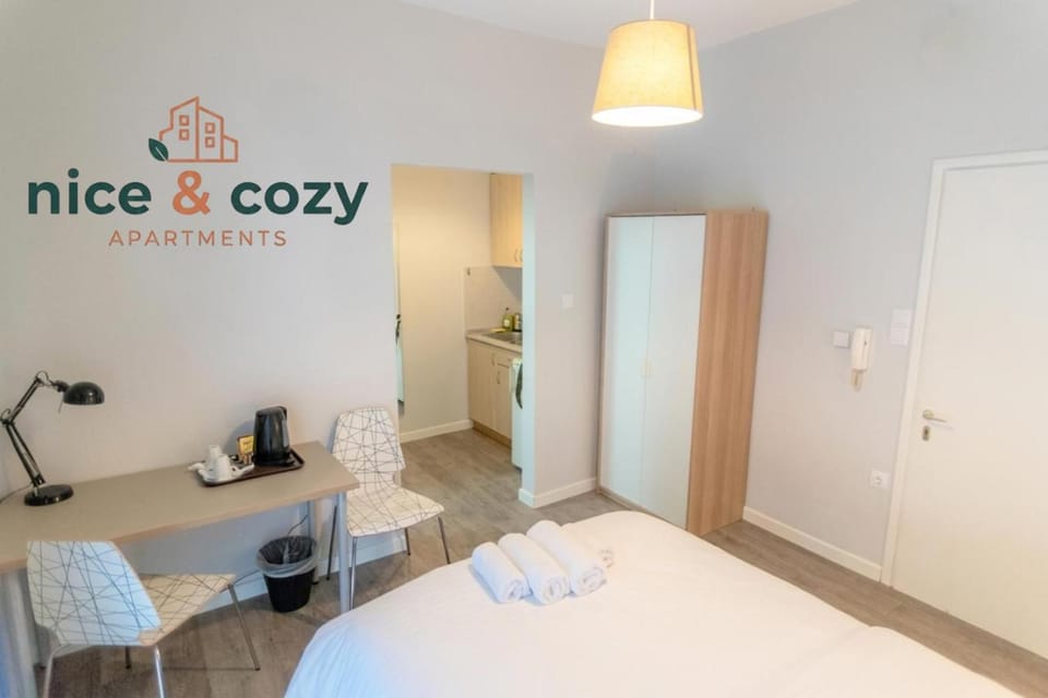 Bed, Kitchen or kitchenette, wardrobe