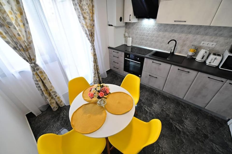Coffee/tea facilities, Kitchen or kitchenette, Dining area, minibar, pet friendly, stove, toaster