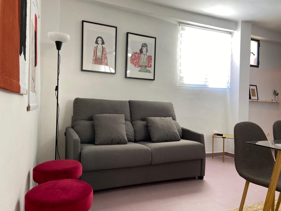 Living room, Seating area