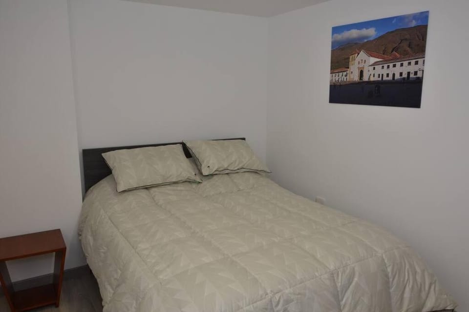 Hermoso apartamento en Paipa con vista al lago Sochagota. Apartment in Paipa