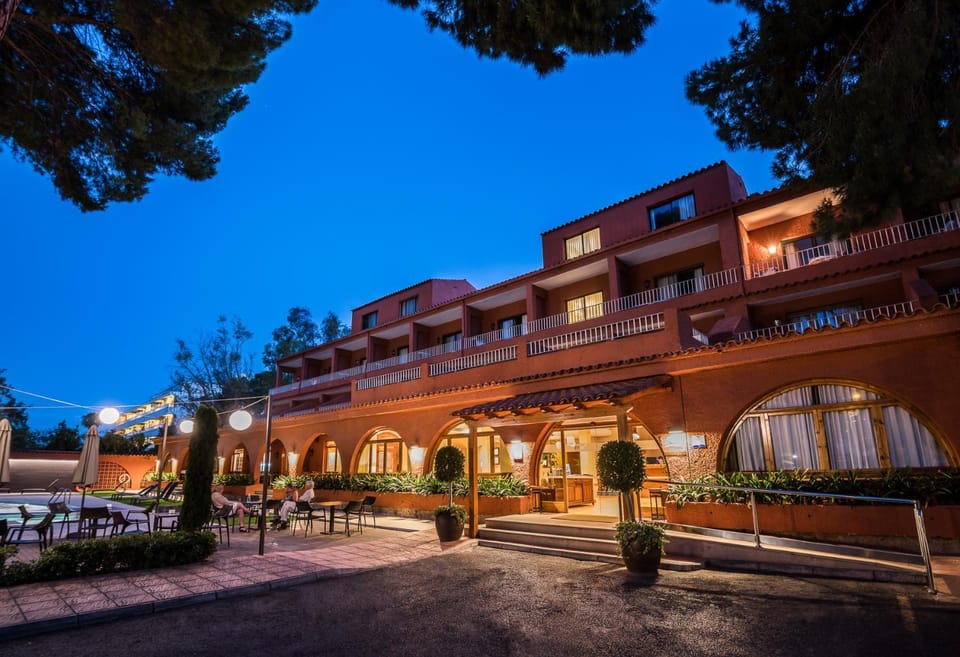Property building, Facade/entrance, Off site, Night, Decorative detail