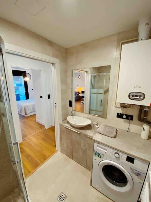 Apartamento en Edificio Nuevo con Piscina Apartment in Portonovo