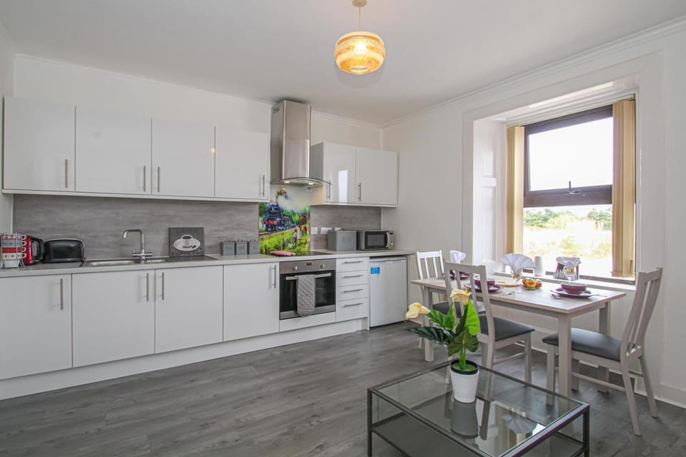 Kitchen or kitchenette, Living room, Dining area, kitchen, kitchen