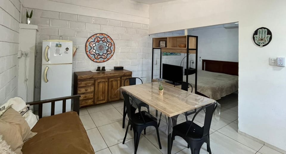 Acogedor familiar y agradable monoambiente. C/est. Apartment in Santiago del Estero