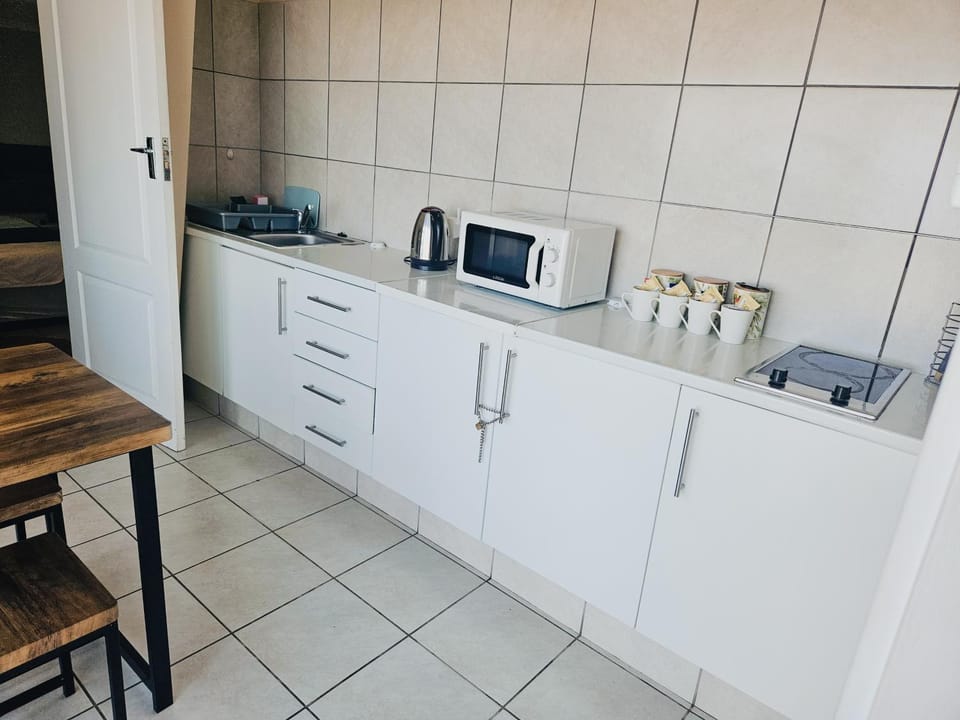 Sea Breeze Manor - Green Unit Apartment in Eastern Cape