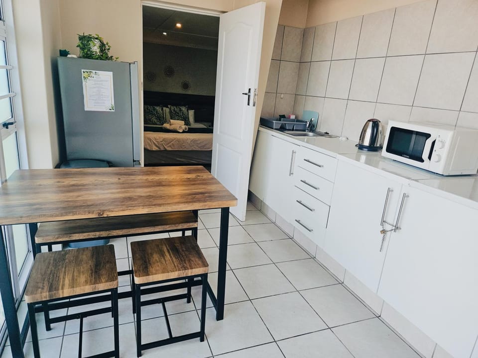 Sea Breeze Manor - Green Unit Apartment in Eastern Cape