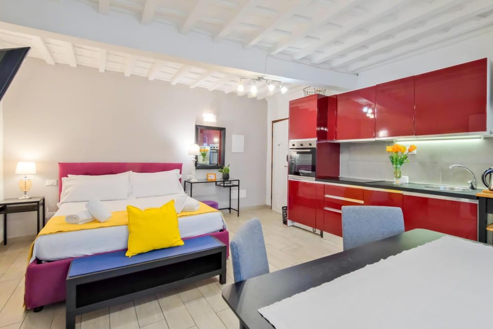 Bed, Kitchen or kitchenette, Living room, Photo of the whole room, Dining area, Bedroom, oven, stove
