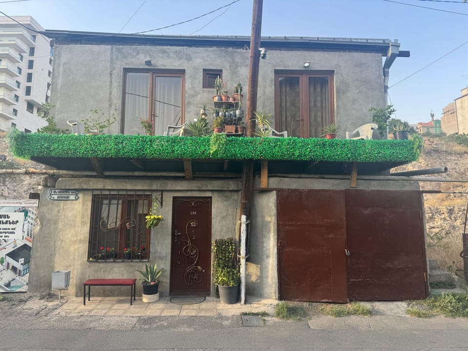 Room 2 Bed and Breakfast in Yerevan
