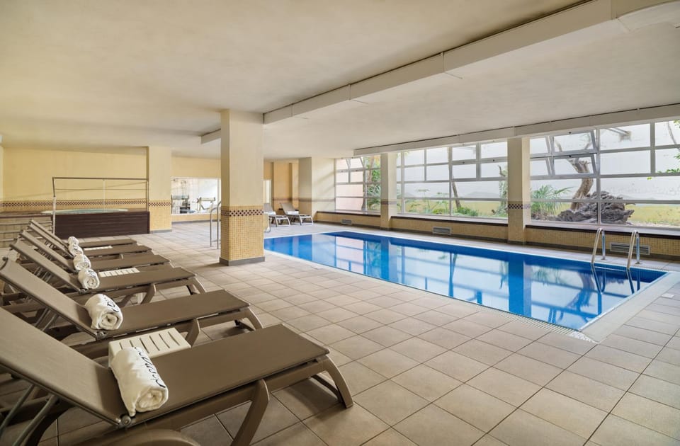 Swimming pool, Swimming pool