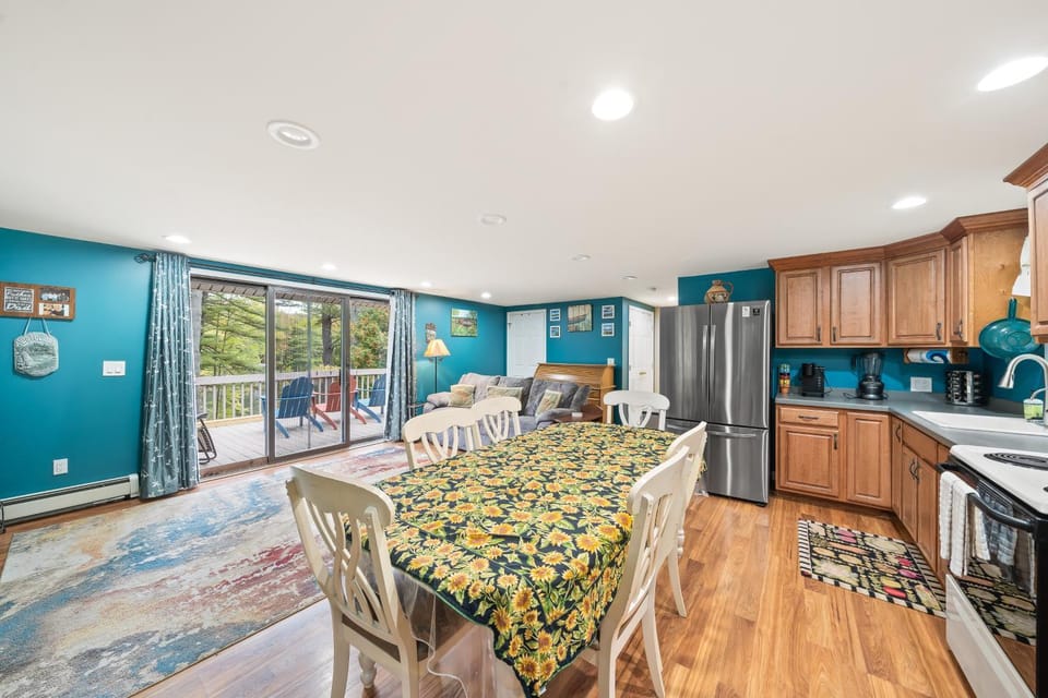 River Retreat House in Capital District, NY, USA