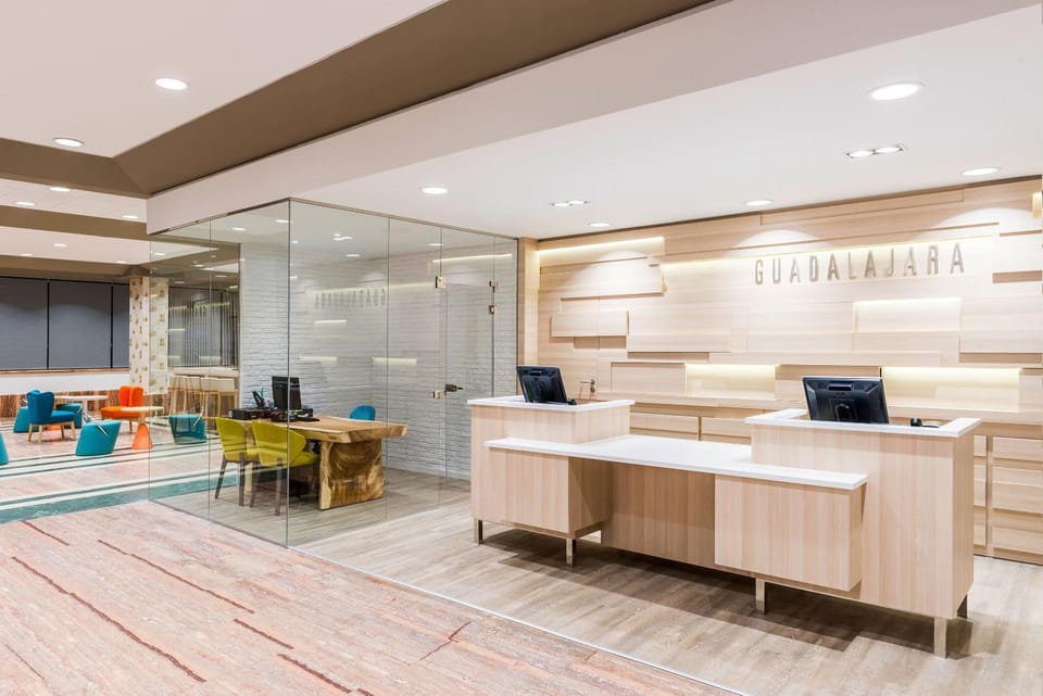 Facade/entrance, TV and multimedia, Lobby or reception