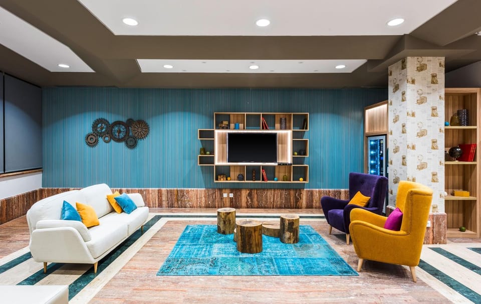 TV and multimedia, Lobby or reception