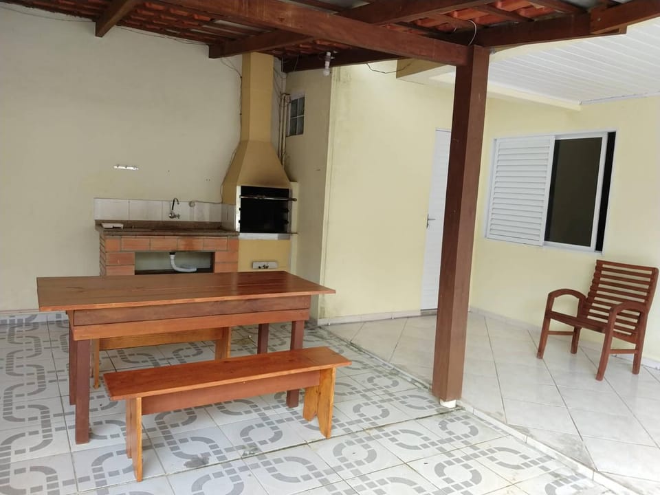 BBQ facilities, Dining area