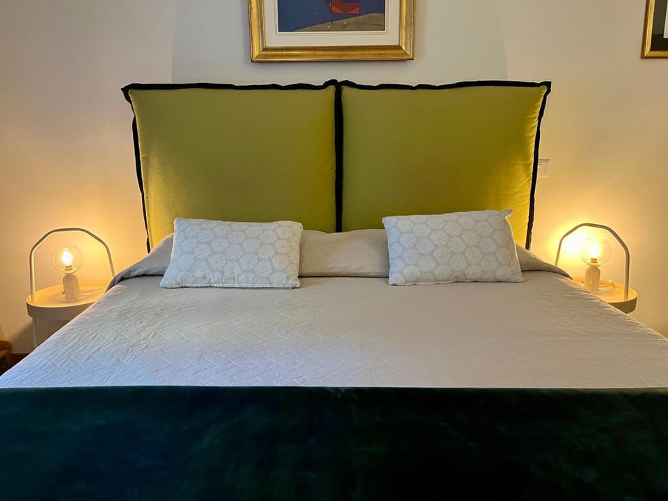 A Casa - Home Sharing Bed and Breakfast in Rome