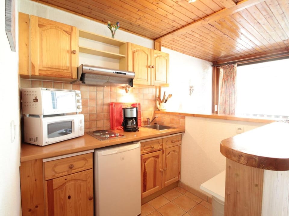 Studio 4 pers, centre village, 450m télécabine, balcon, casier à skis, animaux acceptés Cabin in Arâches-la-Frasse