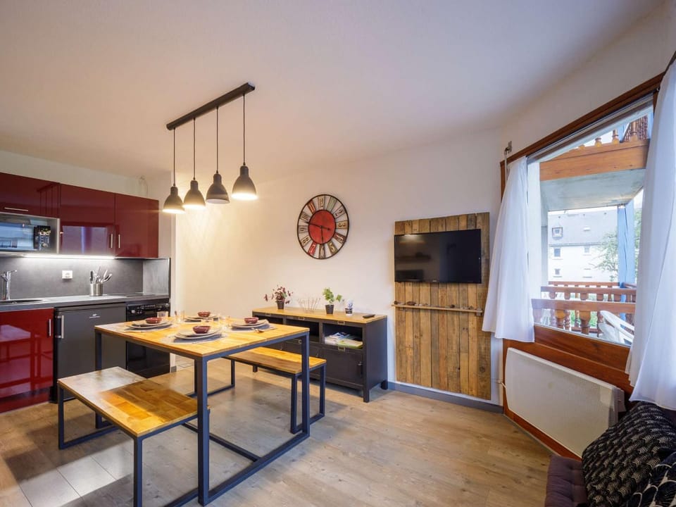 Appartement 6 personnes à Saint Lary Village avec balcon Apartment in Saint-Lary-Soulan