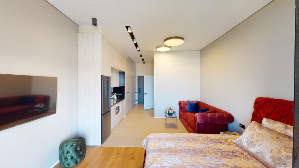Communal lounge/ TV room, Bed, TV and multimedia, Living room, Photo of the whole room, Seating area, Evening entertainment, Bedroom