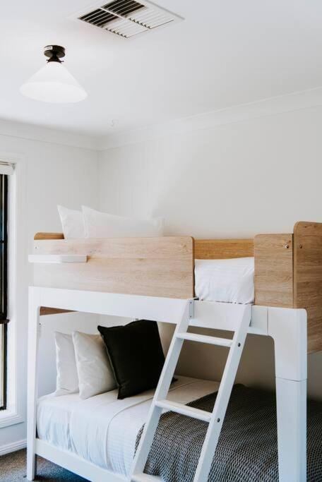 bunk bed