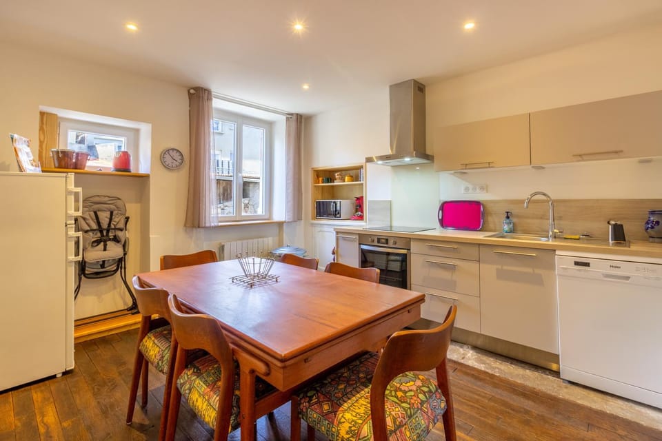 Kitchen or kitchenette, dishwasher, minibar, pet friendly, stove