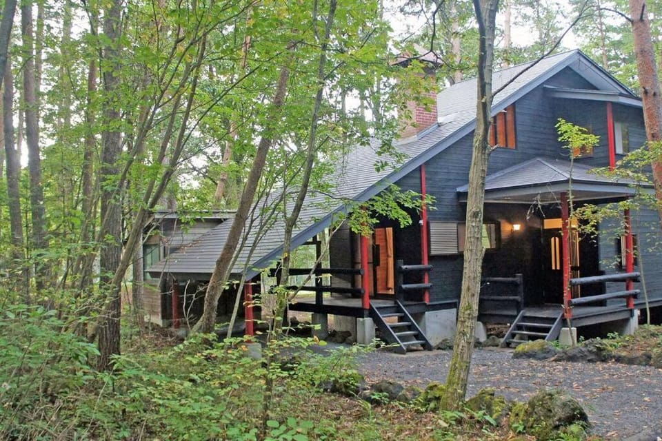 HARUNA WING Private cottage in the forest overlooking the golf course Villa in Nagano Prefecture