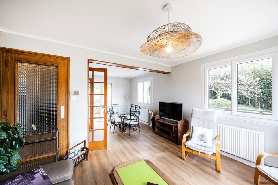 Property building, Living room