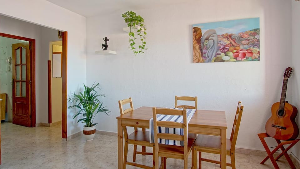 Communal lounge/ TV room, Living room, Lounge or bar