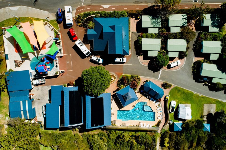 Property building, Facade/entrance, Activities, Children play ground, Game Room, Lobby or reception, Spa and wellness centre/facilities, Swimming pool, Entertainment, children, young children, older children