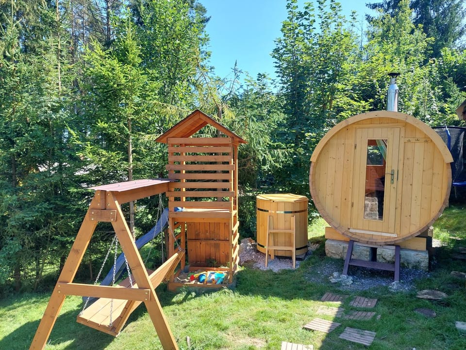 Sauna, Swimming pool