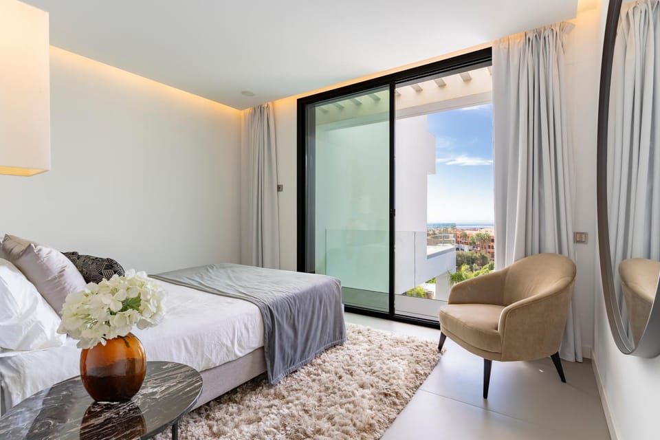 Bedroom, Sea view