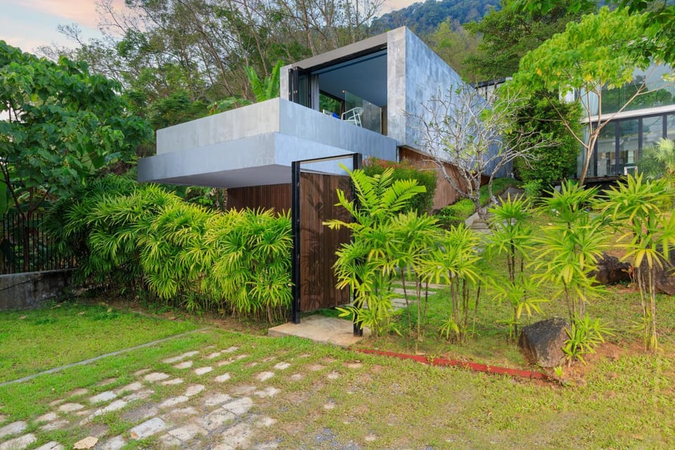 Property building, Garden view