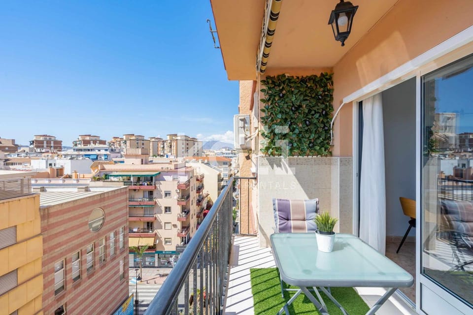 Koti Rentals - City and Sea Apartment in Fuengirola