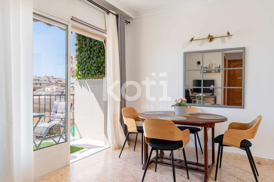 Koti Rentals - City and Sea Apartment in Fuengirola
